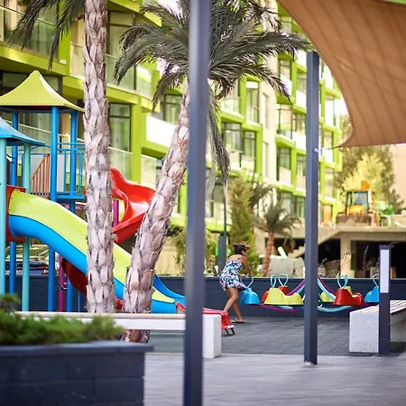 Onix & Pool 120 Apartamento *