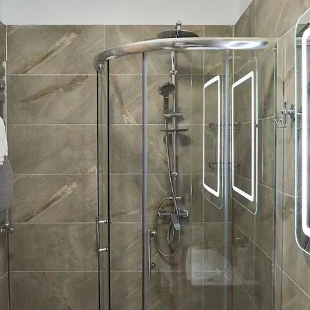 Onix & Pool 120 Appartement *