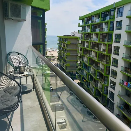 Onix & Pool 120 Apartamento