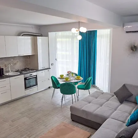 Appartement Onix & Pool 120 *